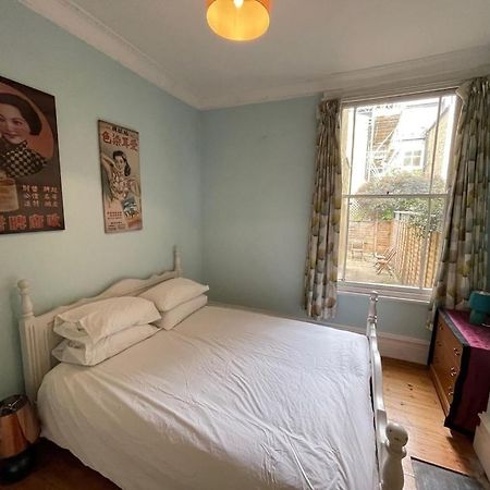 Beautiful Ground Floor Garden Flat Lejlighed London Eksteriør billede