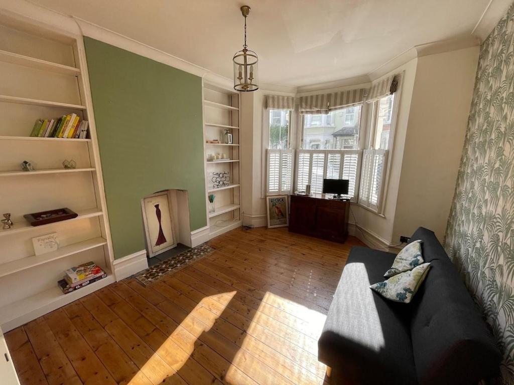Beautiful Ground Floor Garden Flat Lejlighed London Eksteriør billede