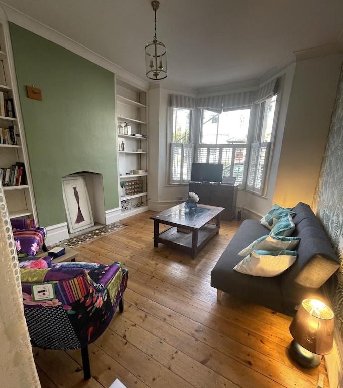 Beautiful Ground Floor Garden Flat Lejlighed London Eksteriør billede