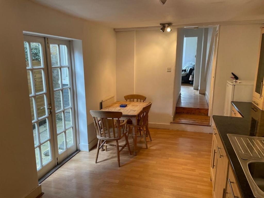Beautiful Ground Floor Garden Flat Lejlighed London Eksteriør billede